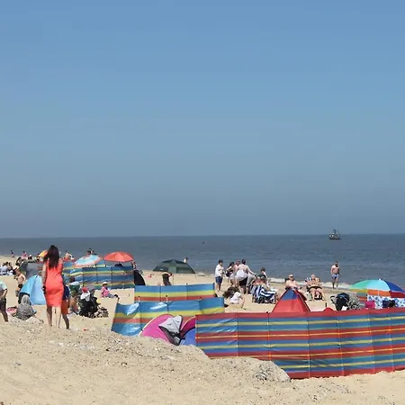 78 Florida Holiday Park Хемсби Экстерьер фото